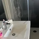 En Domaine Sécurisé Avec Piscine Couverte - Fr-1-783-13 Chalet *