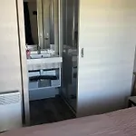 Chalet En Domaine Sécurisé Avec Piscine Couverte - Fr-1-783-13