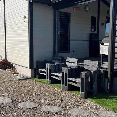 En Bois 3 Dans Domaine Securise Avec Piscine Chauffee - Fr-1-783-13 *