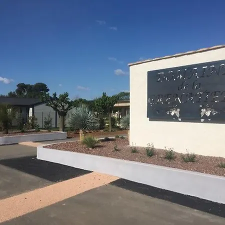 En Bois 3 Dans Domaine Securise Avec Piscine Chauffee - Fr-1-783-13