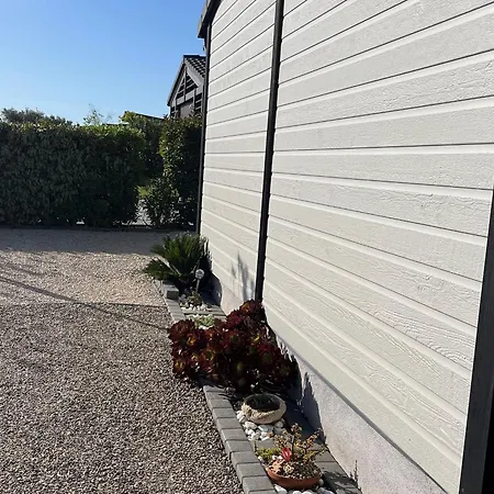 En Bois 3 Dans Domaine Securise Avec Piscine Chauffee - Fr-1-783-13 Chalet Pomérols