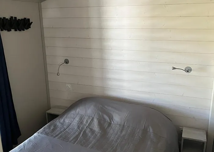 샬레 En Bois 3 Dans Domaine Securise Avec Piscine Chauffee - Fr-1-783-13 Pomérols
