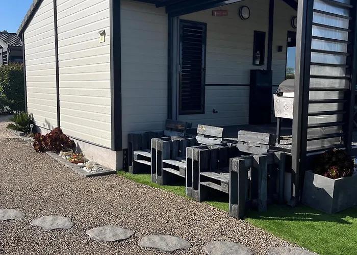 En Bois 3 Dans Domaine Securise Avec Piscine Chauffee - Fr-1-783-13 *