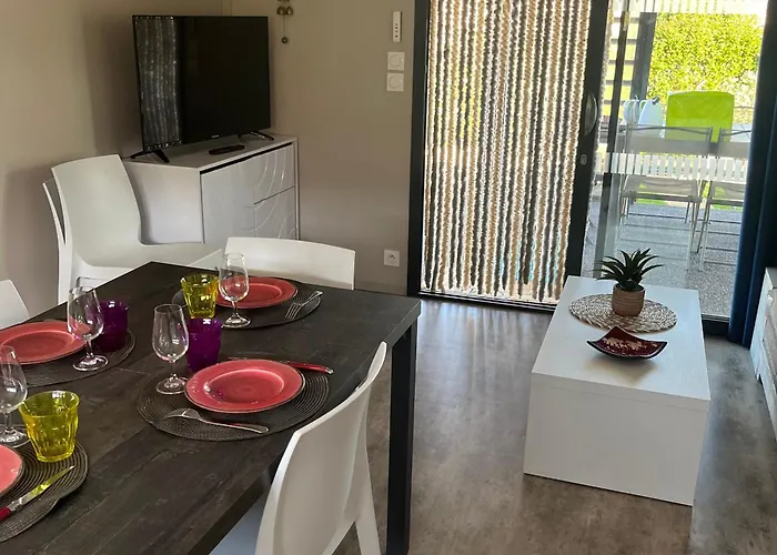 En Bois 3 Dans Domaine Securise Avec Piscine Chauffee - Fr-1-783-13 Шале