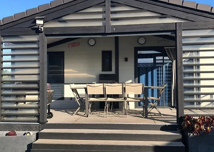 Шале En Bois 3 Dans Domaine Securise Avec Piscine Chauffee - Fr-1-783-13 Pomerols
