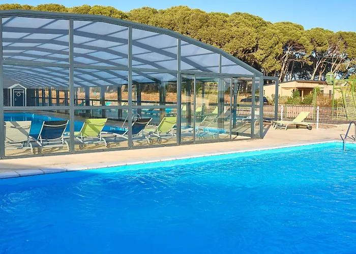 En Bois 3 Dans Domaine Securise Avec Piscine Chauffee - Fr-1-783-13 Chalet Pomérols