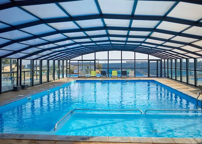 Chalet En Bois 3 Dans Domaine Securise Avec Piscine Chauffee - Fr-1-783-13 *